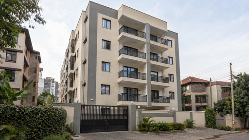 Zuri court